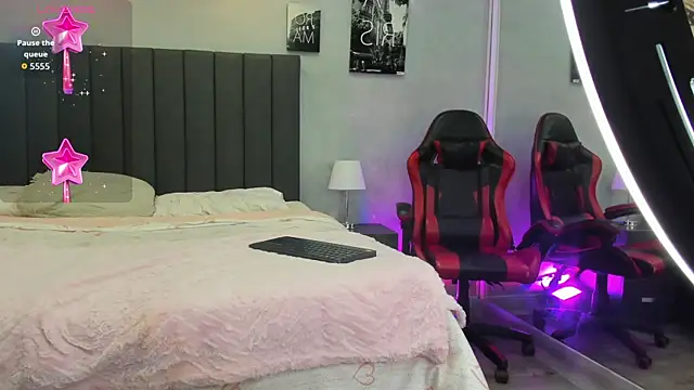 kendra london online show from April 2026 11:13:02 AM