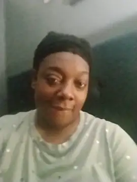 BiancaClarkson online show from November 2025 02:00:02 AM