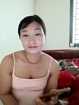 wees-lind online show from December 2025 04:07:01 AM