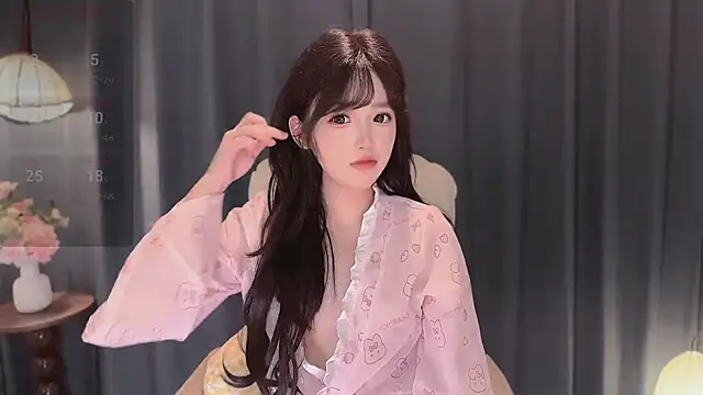 Yaiyigirl online show from April 2026 06:10:01 PM