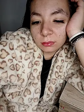 Baby Myla online show from November 2025 10:00:02 PM