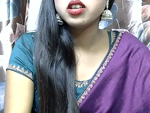 Snapshot of hottest_mahi chatting on November 2025 04:19:02 PM hottest mahi online show from November 2025 04:19:02 PM