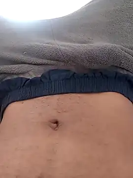 UNCLEZESTYY online show from November 2025 05:18:01 AM