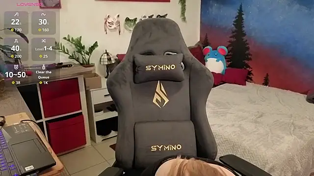 ScarletKitsunyaa online show from November 2025 02:16:02 PM