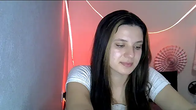 KiraHoney online show from February 2026 07:32:02 PM