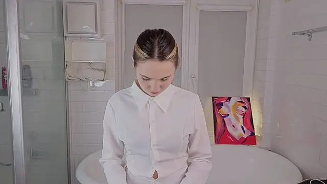 LeenaPuita online show from February 2026 04:49:02 PM