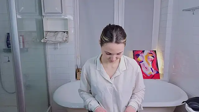 LeenaPuita online show from March 2026 05:09:02 PM