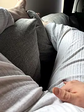 Snapshot of slt29 chatting on November 2025 03:02:01 PM slt29 online show from November 2025 03:02:01 PM