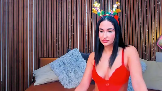 CamillaParis25 online show from December 2025 06:04:01 PM
