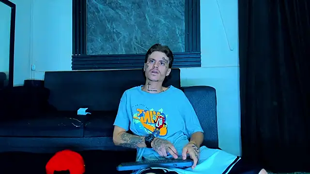 Kevinperlas online show from December 2025 12:05:01 AM