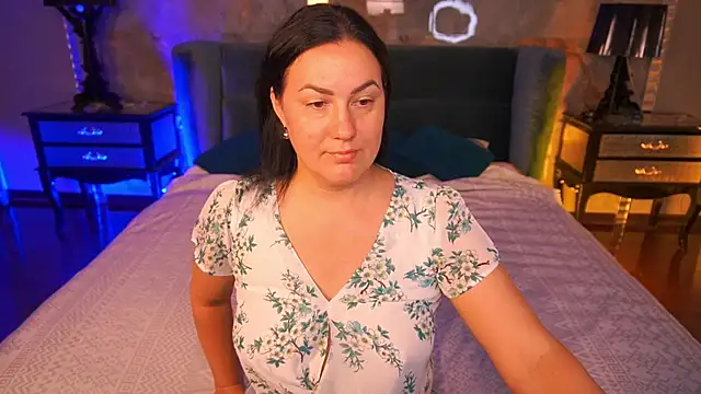 VelvetLuck online show from July 2026 06:33:02 AM