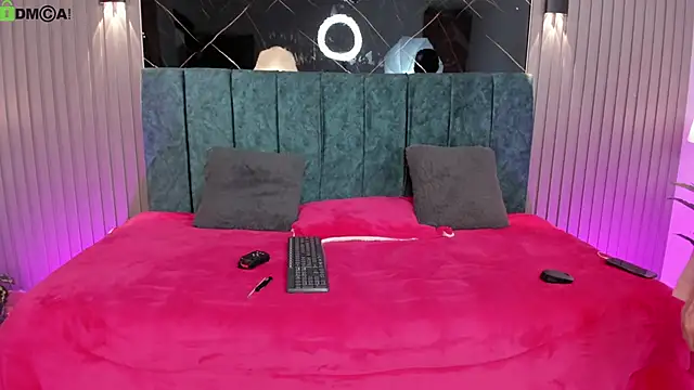 Bella Riverss online show from February 2026 07:18:01 PM