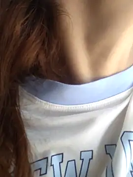 Snapshot of Xeena_ chatting on November 2025 02:39:01 PM Xeena online show from November 2025 02:39:01 PM