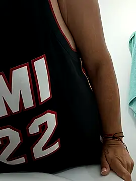 Snapshot of Xeena_ chatting on March 2026 06:34:02 PM Xeena online show from March 2026 06:34:02 PM