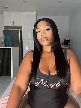 Snapshot of PrincessDreamm chatting on June 2026 12:26:01 AM PrincessDreamm online show from June 2026 12:26:01 AM
