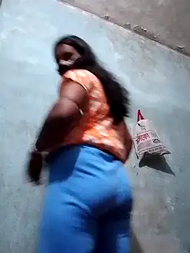 Hot8g online show from November 2025 07:40:01 AM