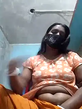 Hot8g online show from November 2025 03:45:01 PM