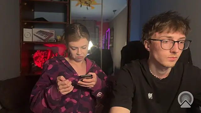 Snapshot of t_files_x chatting on April 2026 10:51:01 PM t files x online show from April 2026 10:51:01 PM