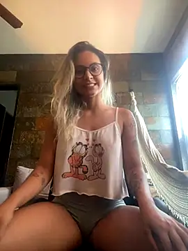 kaakzinha online show from November 2025 02:39:02 PM