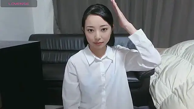 --Hina-- online show from March 2026 01:33:01 AM