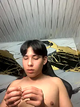 Snapshot of Suarezz10_ chatting on November 2025 12:27:02 PM Suarezz10 online show from November 2025 12:27:02 PM