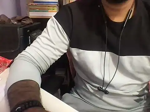 Snapshot of KingCobra_07 chatting on June 2026 02:34:02 AM KingCobra 07 online show from June 2026 02:34:02 AM