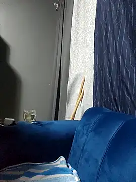 Snapshot of Mommy_Sienna chatting on June 2026 04:17:01 PM Mommy Sienna online show from June 2026 04:17:01 PM