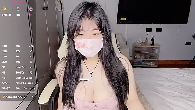 Snapshot of Chayka_21 chatting on November 2025 05:13:01 PM Chayka 21 online show from November 2025 05:13:01 PM