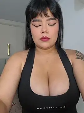 annie  20 online show from December 2025 12:03:02 PM