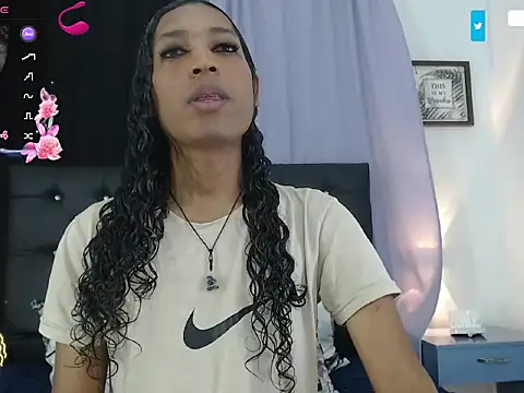 MiaCoock online show from November 2025 12:40:01 PM