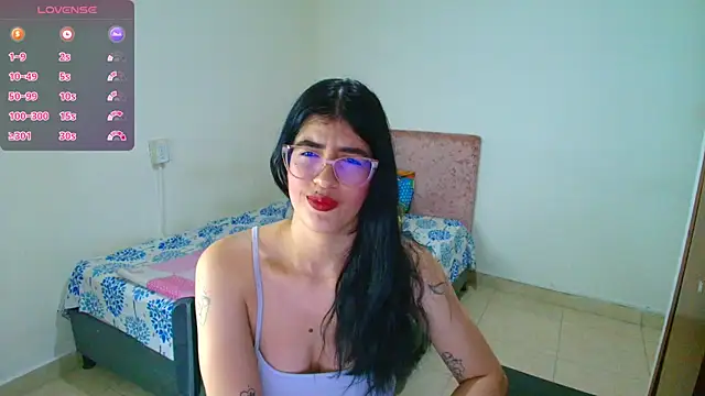 Snapshot of Kassandra_0304 chatting on April 2026 12:22:02 PM Kassandra 0304 online show from April 2026 12:22:02 PM