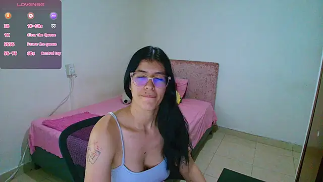 Snapshot of Kassandra_0304 chatting on May 2026 01:01:01 AM Kassandra 0304 online show from May 2026 01:01:01 AM