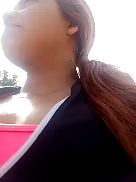 Tifany-Parker online show from November 2025 02:06:01 PM