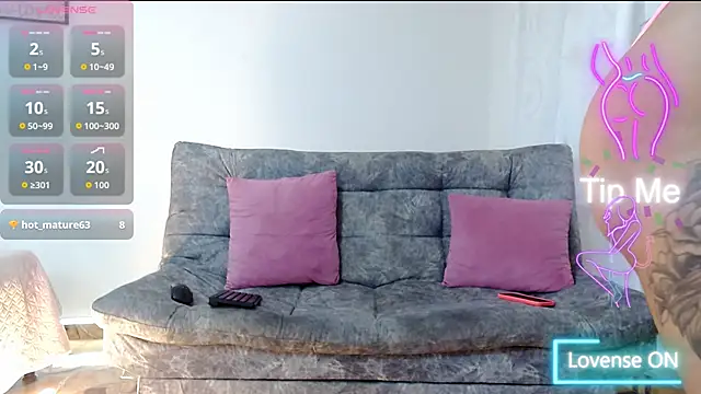 selenna foxx1 online show from November 2025 08:32:01 PM