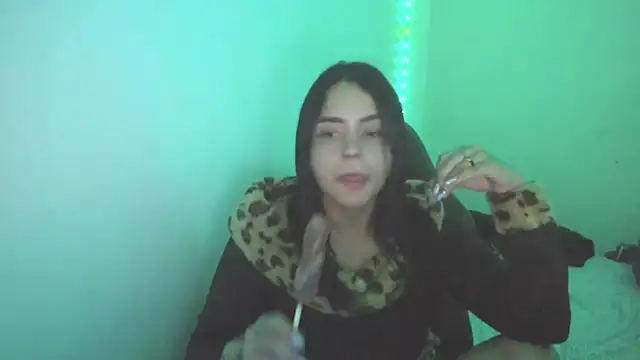 ScarlettG2004 online show from January 2026 12:01:02 AM