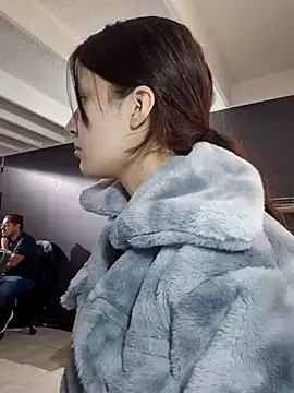 Celeste Moretti online show from December 2025 01:18:01 PM