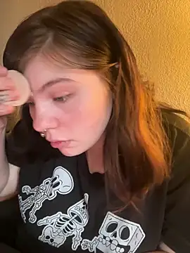 juicygoth202 online show from April 2026 09:02:02 PM