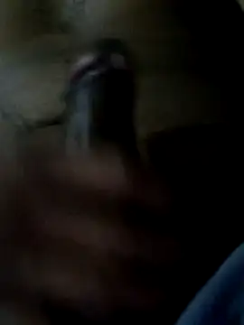 Alvaroz1992 online show from April 2026 01:20:02 AM