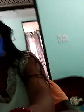 sanjana077 online show from November 2025 06:15:01 AM