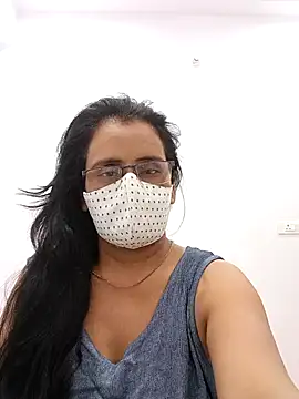 sanjana077 online show from April 2026 07:25:02 AM