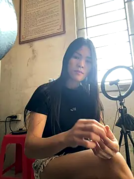 Beolulu online show from November 2025 04:45:02 AM