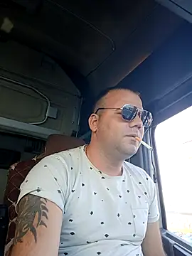 Chubbytop454 online show from November 2025 08:36:02 AM