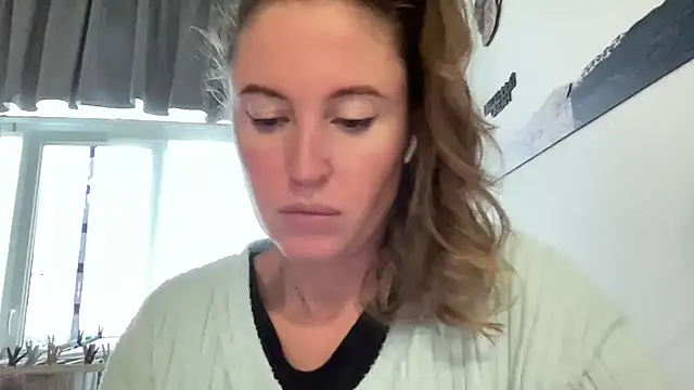 Ameli8 online show from December 2025 12:12:01 PM