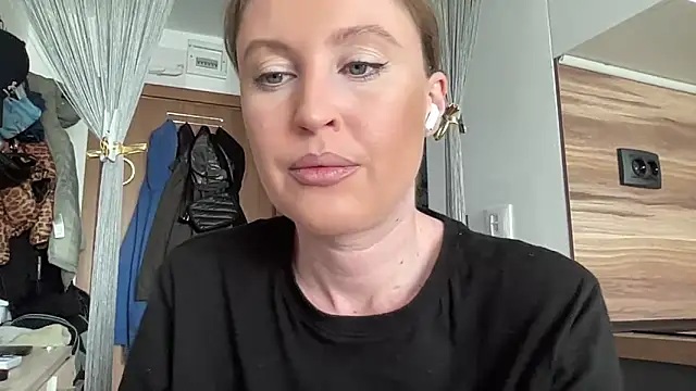 Ameli8 online show from April 2026 09:30:02 AM