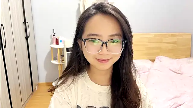 Hmm 0303 online show from March 2026 06:47:01 AM