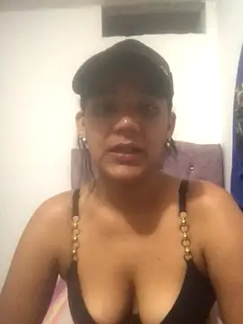 Snapshot of SofiaVergara2 chatting on November 2025 02:56:02 AM SofiaVergara2 online show from November 2025 02:56:02 AM