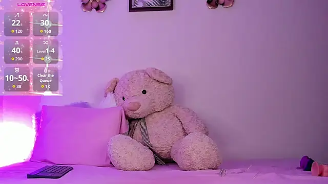 Nyra lux16 online show from December 2025 07:57:02 AM