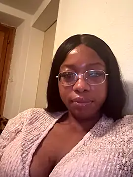 SwissMirelle online show from November 2025 08:32:01 PM