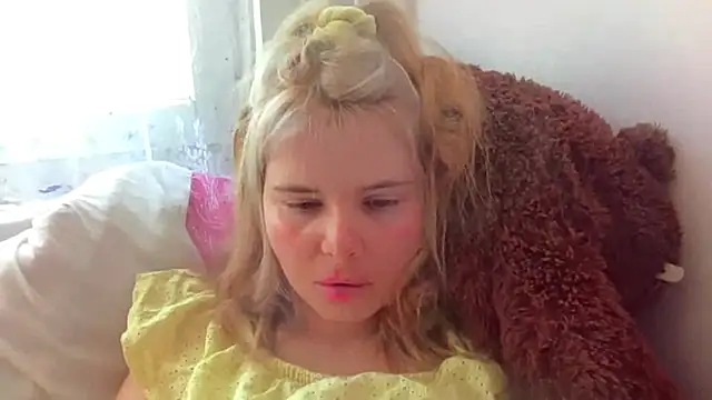 HornyElena online show from April 2026 10:18:02 AM