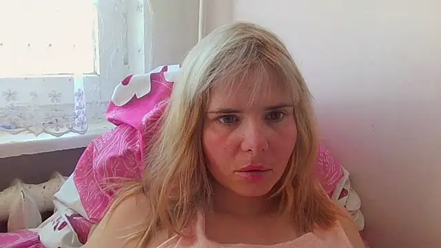 HornyElena online show from April 2026 10:32:01 AM